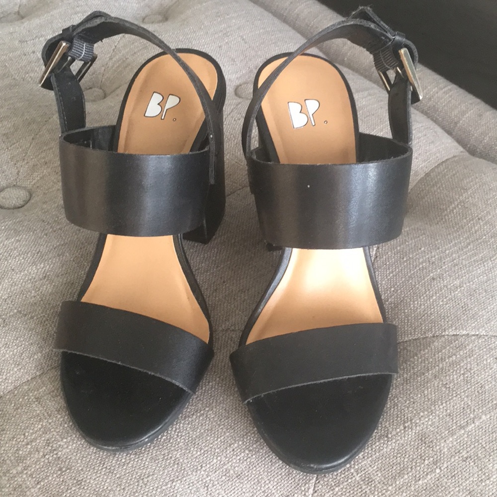 Cute simple heels!